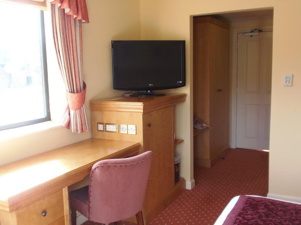 Lakeside International Hotel Camberley Pokoj fotografie