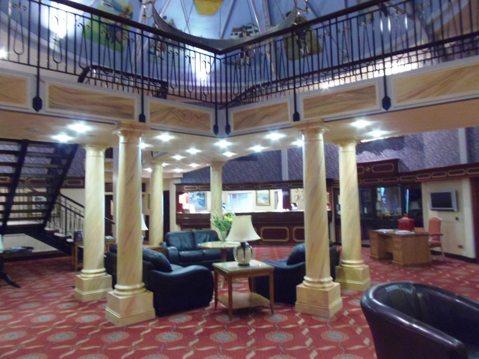 Lakeside International Hotel Camberley Exteriér fotografie